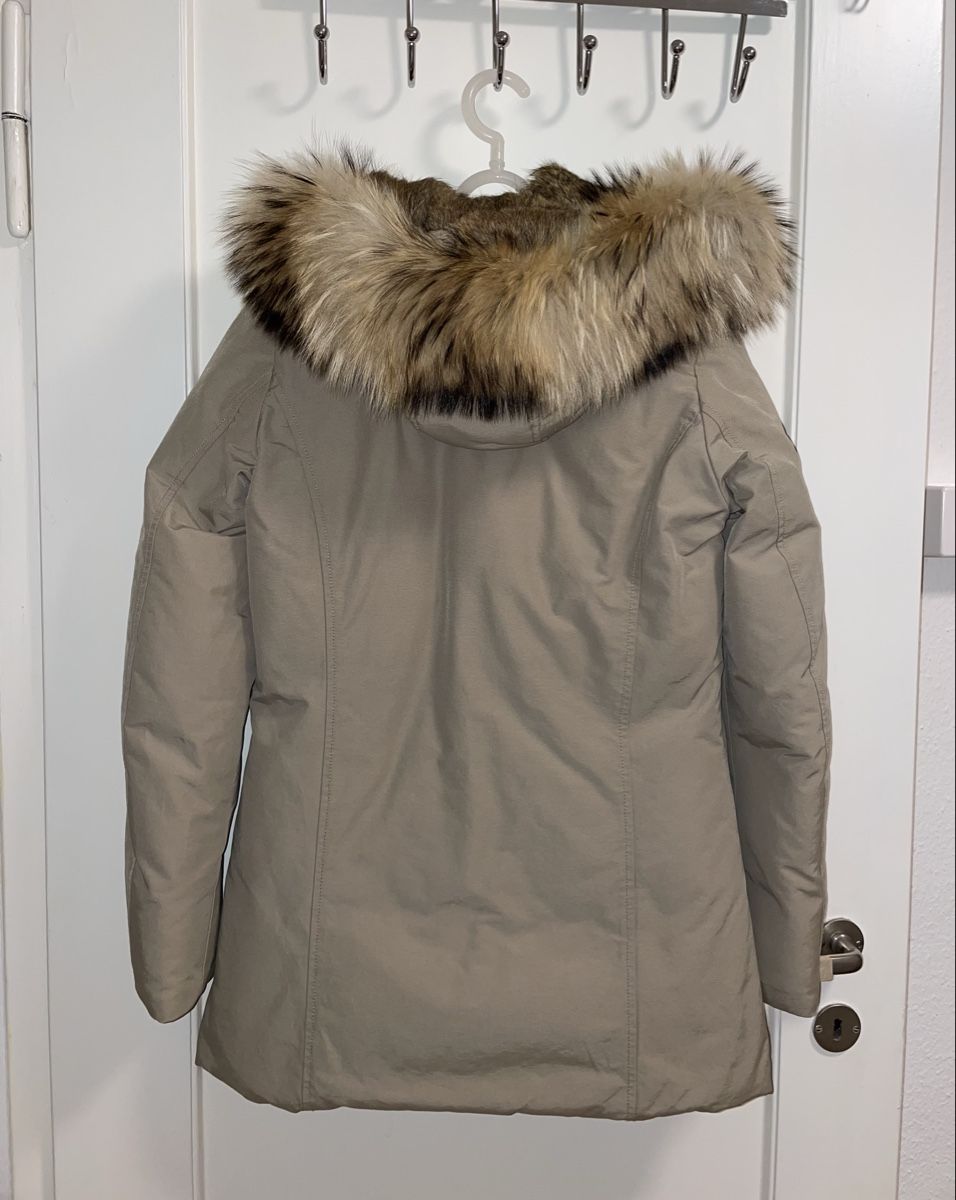 Woolrich Giacche: Woolrich Arctic Parka Winterjacke – Usato da Zürich venduto da alexandragarcia1 1