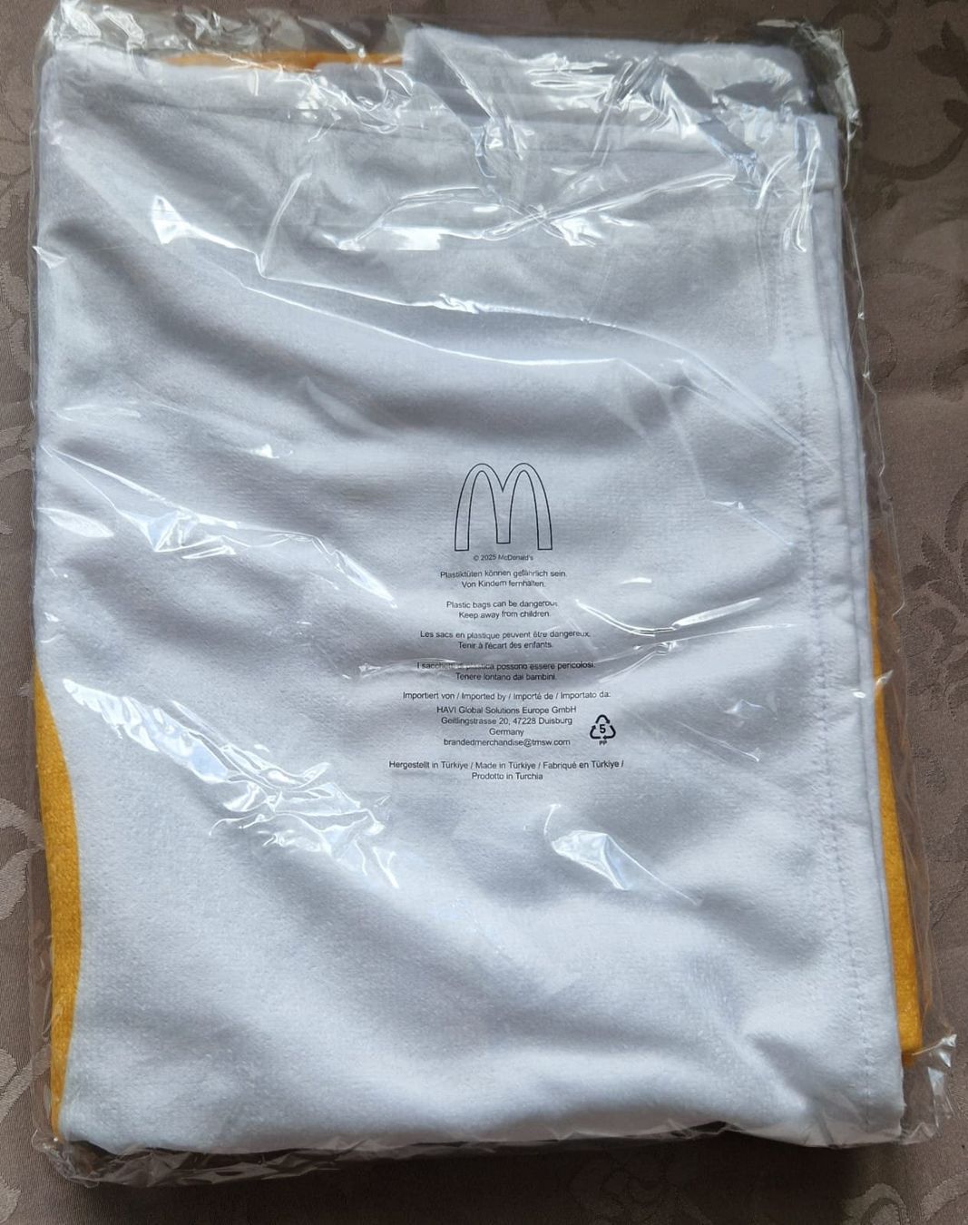 Teli da bagno: Strandtuch McDonalds Chill NEU!! – Nuovo e nell'imballaggio originale da Zürich venduto da sirstians000 2