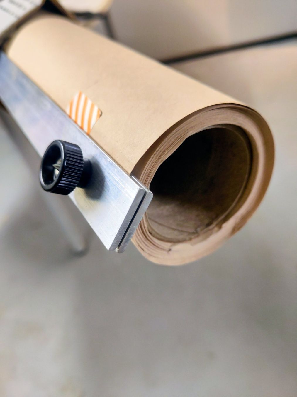 Savage Altri Accessori: Fotohintergrund aus Papier - Pecan/Hellbraun - 2.72 m – Usato da Muri AG venduto da Betty238