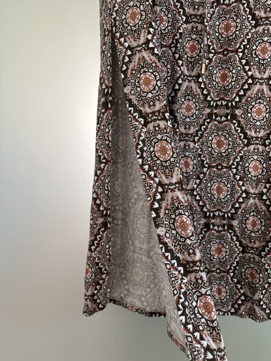 C&A Jupes: Wunderschöner Boho Maxirock mit Ethno-Muster & Seitenschlitz – Neuf (Voir description) à Hendschiken par Uraniali 3