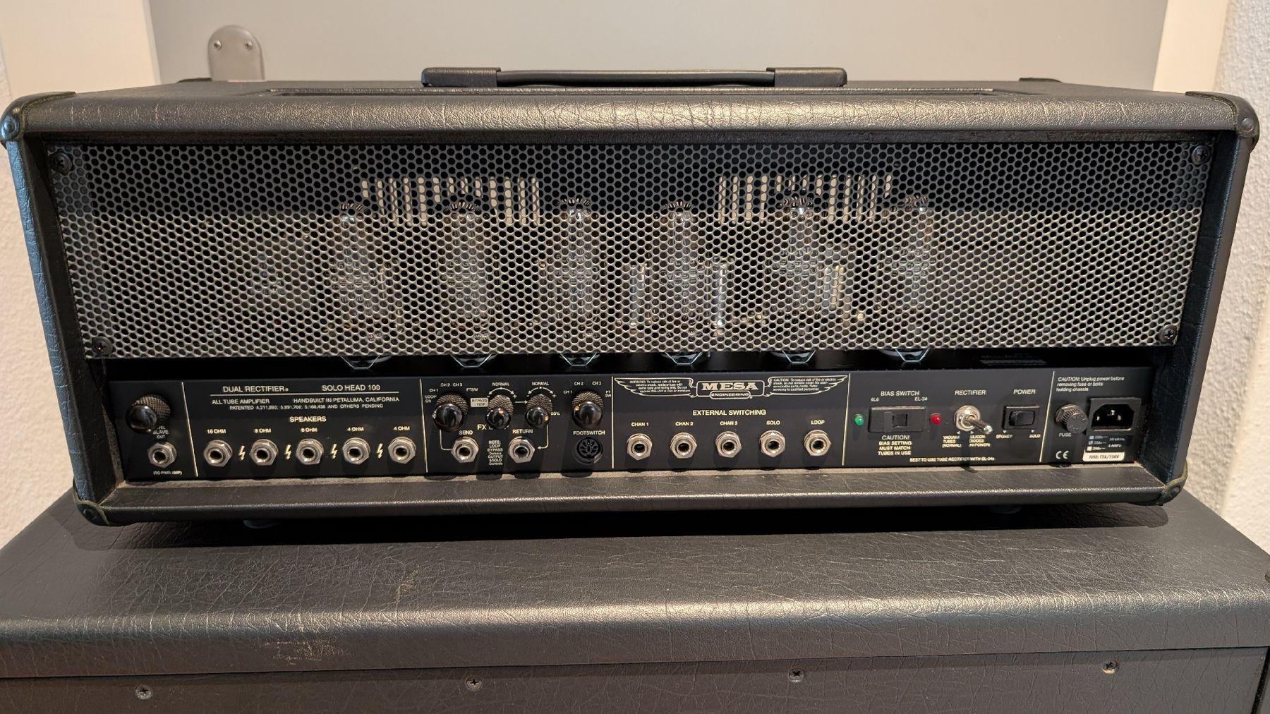 Mesa Boogie Amplificatori: Mesa Boogie Dual Rectifire + Original 4x12 Box – Usato da Obernau venduto da MABU9 1