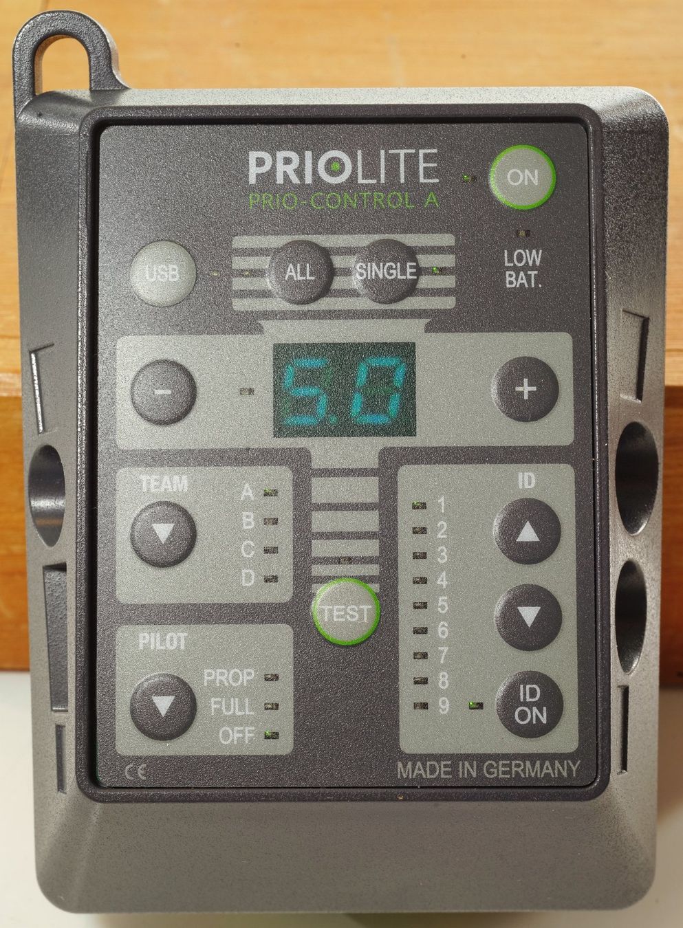 Nikon Telecomandi: PRIOLITE Hot Sync Remote HS-Nikon, PRIOLITE Flash Control – Usato da Spiez venduto da Dankheigisch 6