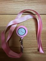 Schwesternuhr Quartz mit Schlüsselband rosa