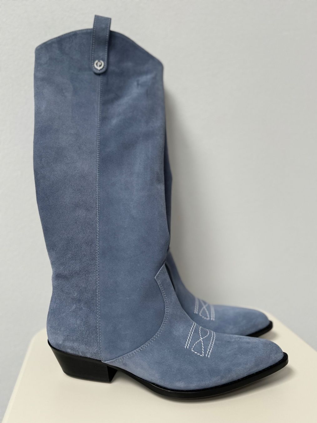 Scarpe da donna: Pollini Stiefel Gr.40 neuwertig – Usato da Solothurn venduto da Manjascha