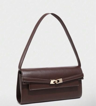 Sac à main élégant marron avec fermeture métallique