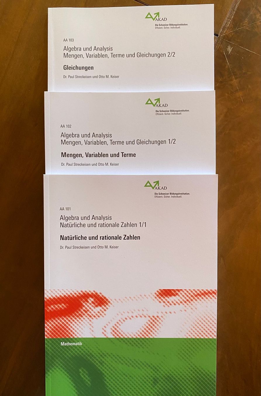 Libri: Akad Lehrgänge, Algebra – Usato da Schänis venduto da Salmi90