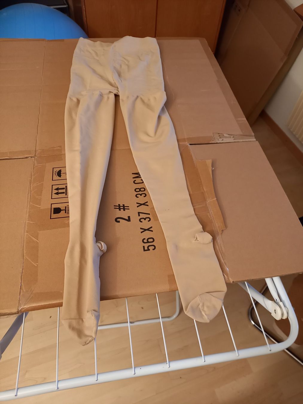 Sigvaris Attrezzature mediche: Stützstrümpfe Comfort X-Large Plus Long - Beige Neu – Nuovo (secondo la descrizione) da NIEDERBUCHSITEN venduto da jut_lpv5