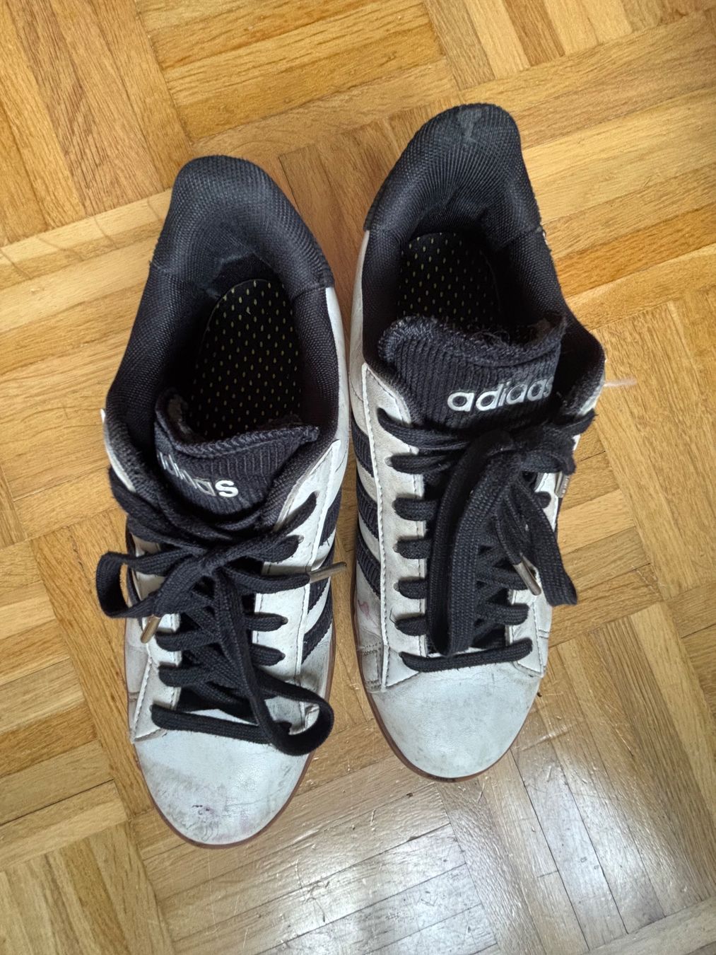 Adidas Scarpe da uomo: adidas weiss/ schwarz, Grösse US 7.5. / 40 2/3 – Usato da Adliswil venduto da Baski7 2