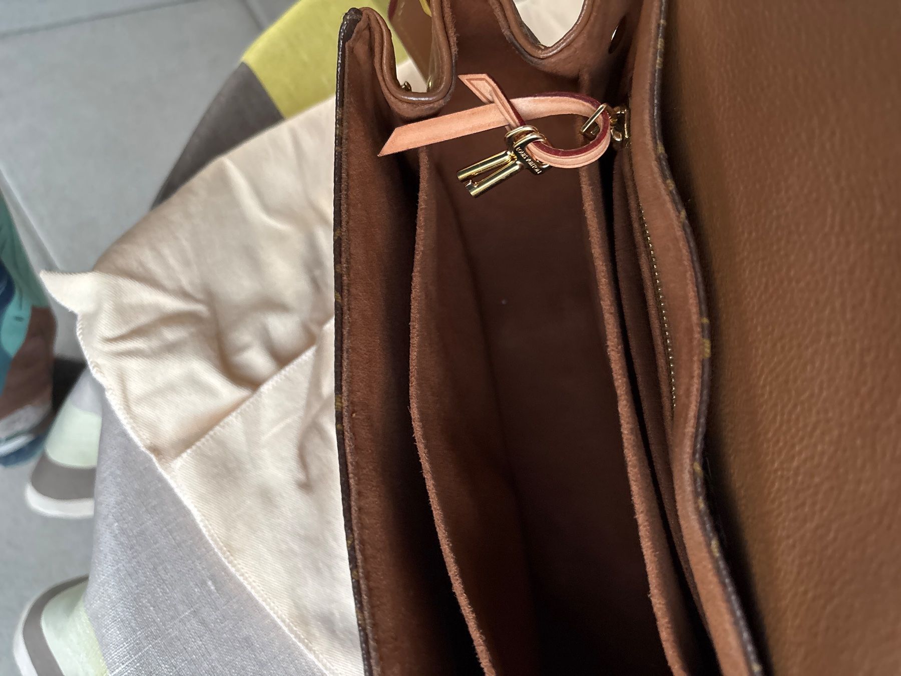 Louis Vuitton Borse da donna: Pochette Éden MM Monogram Vuitton – Usato da Murten venduto da Louis1954 9