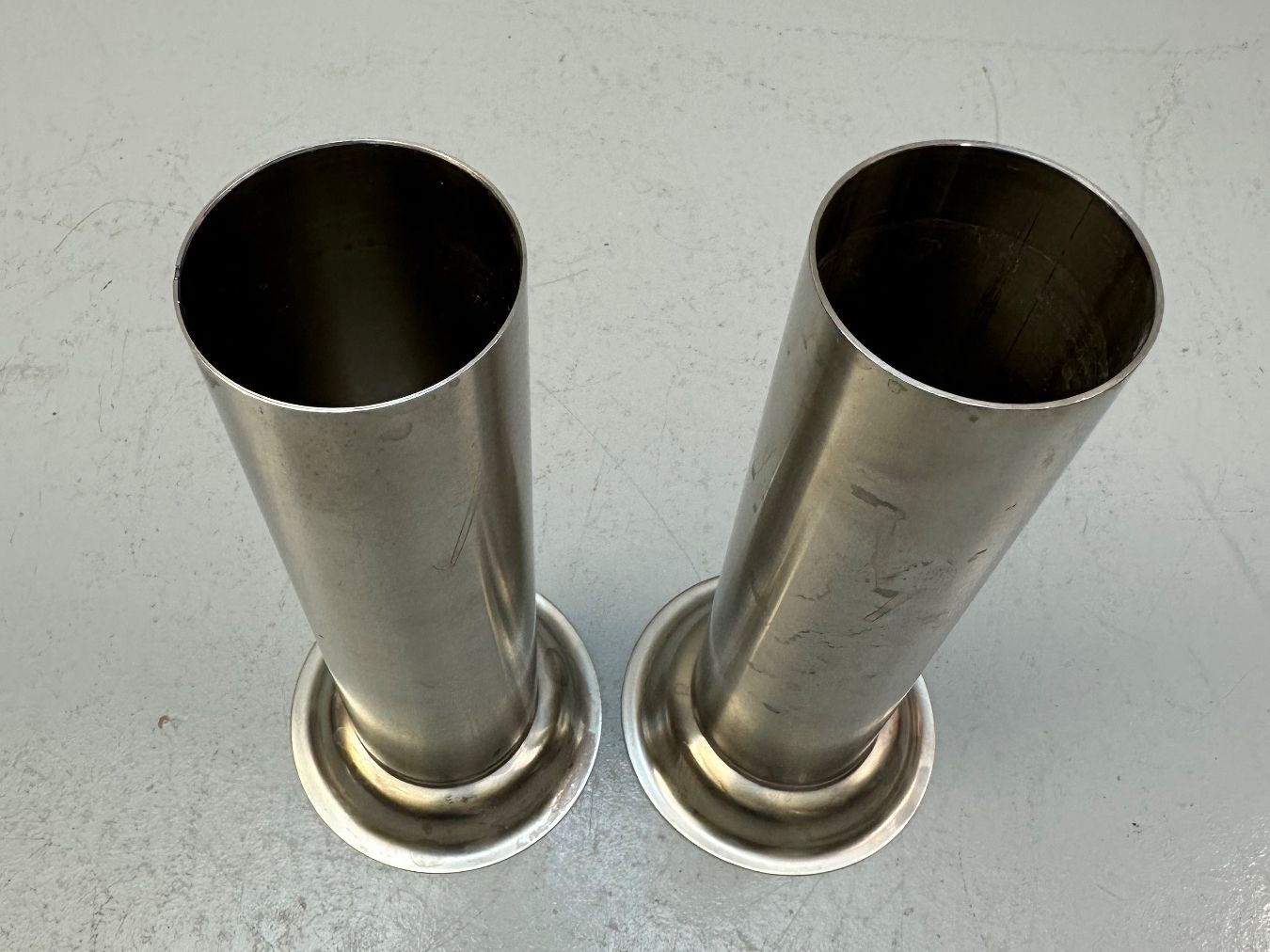 Vasen & Gefässe: 2x VASEN ”METALL” AB 1.- !!! – Gebraucht aus Zürich von NIKI777 2