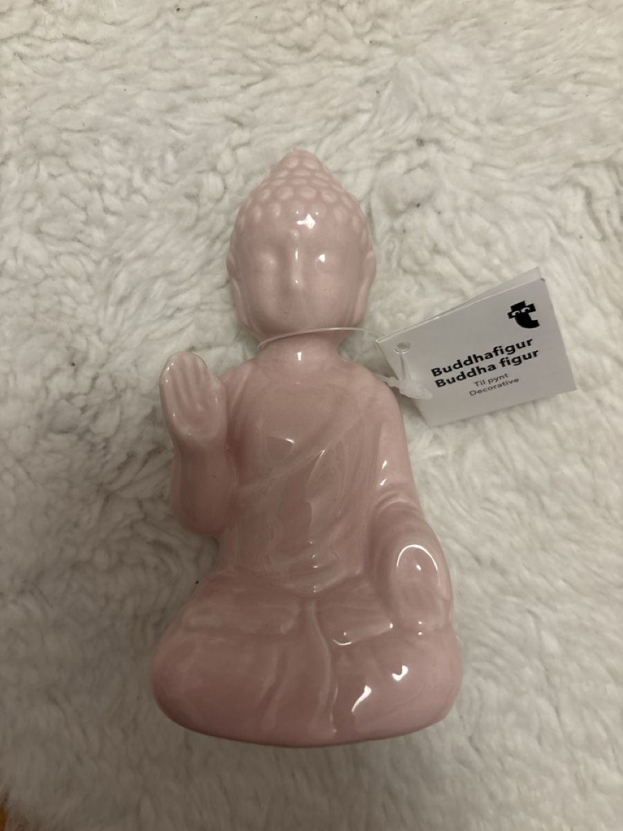 Toutes les décorations: Buddha Figur in rosa – Neuf avec emballage d'origine à Russikon par sve_v78w