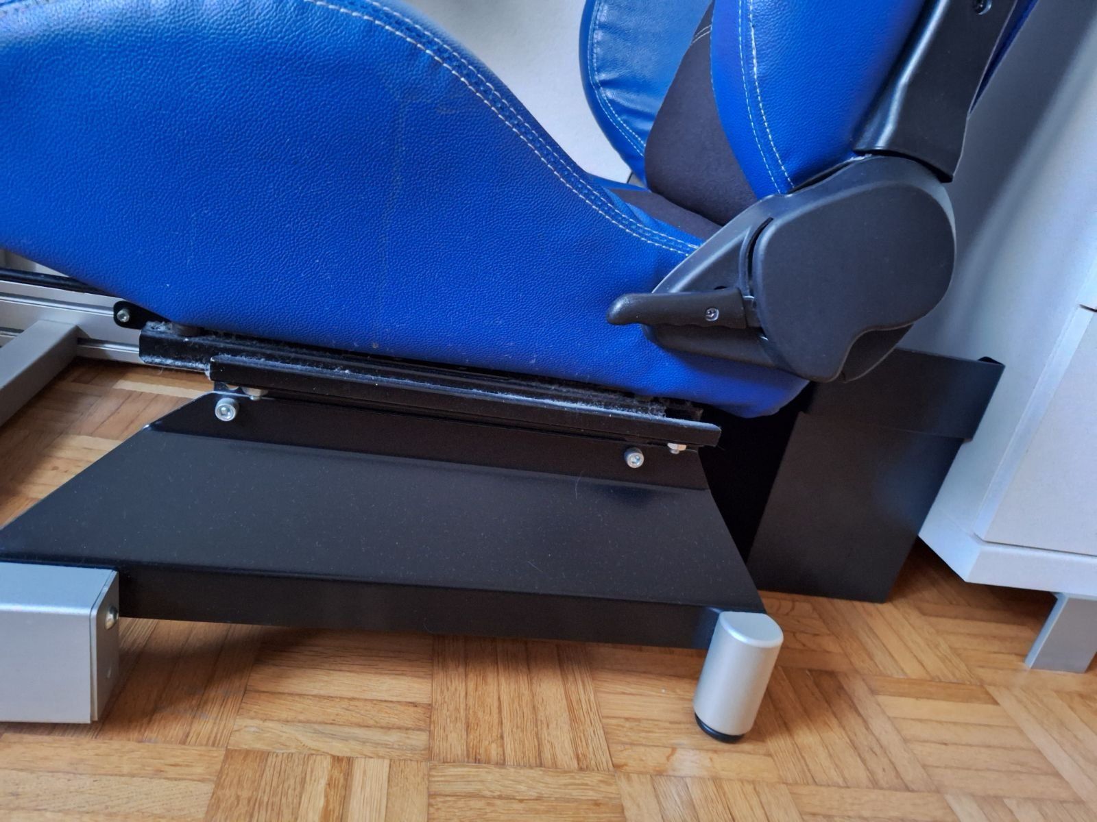 Sedie: Sim-Racing-Cockpit aus Aluminium – Usato da Worb venduto da nfsolutions 8