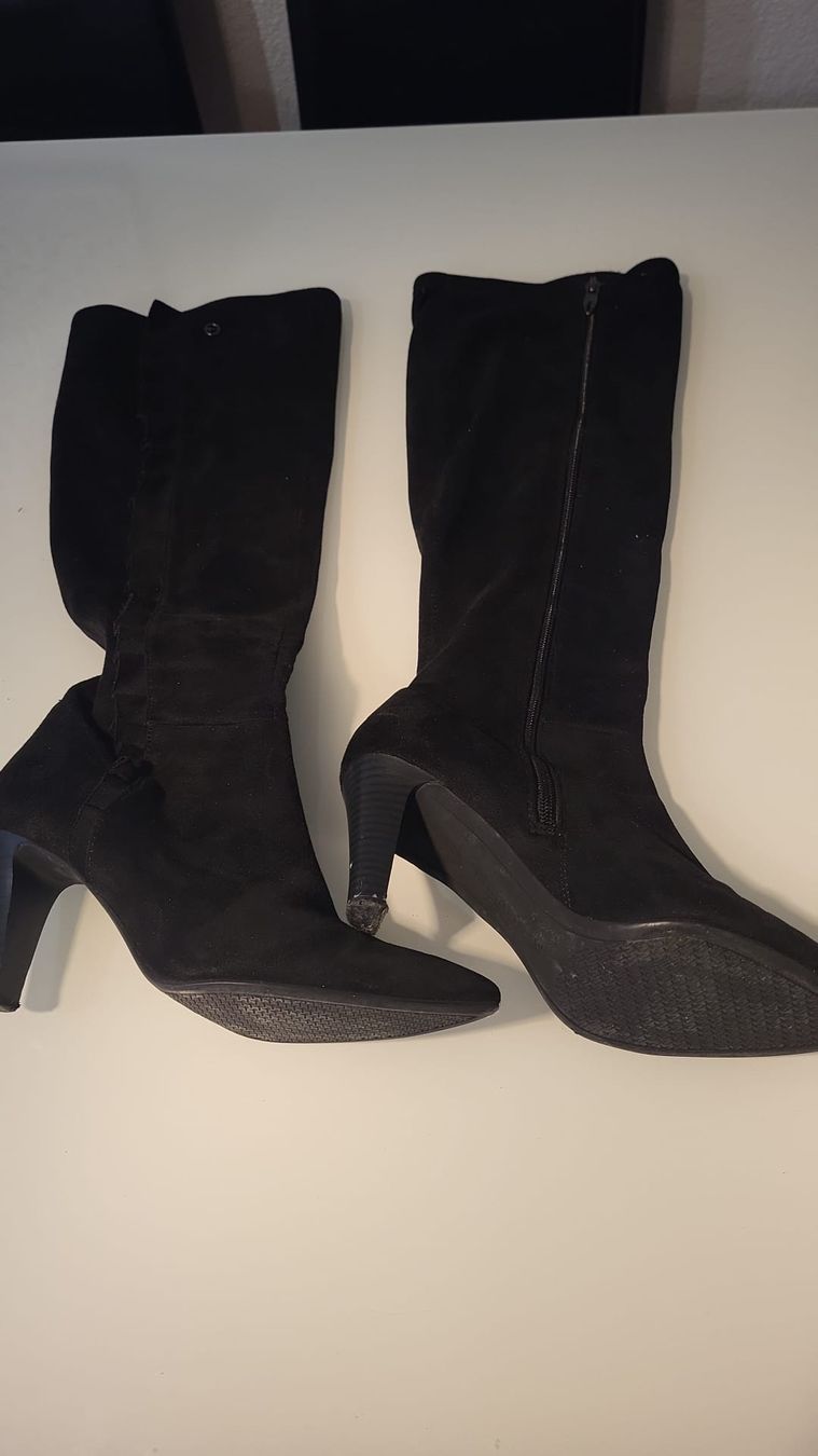 Scarpe da donna: Bottes noires élégantes, taille 38 – Usato da Vevey venduto da Manatee29