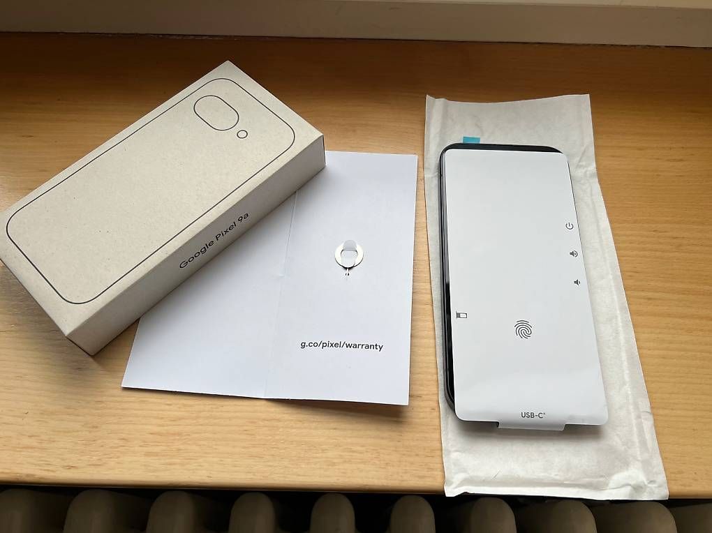 Google Handys / Smartphones: Google Pixel 9a (NEU, 256GB) – Neu und originalverpackt aus Winterthur von eic_d5wp