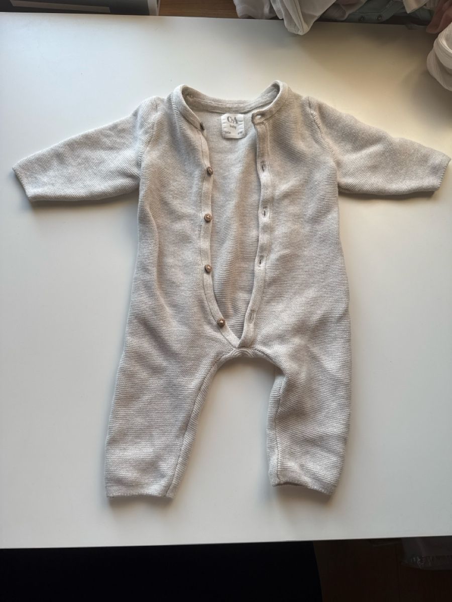 C&A Strampler: Combinaison C&A bébé 56cm 100% Coton beige clair – Neu (gemäss Beschreibung) aus Saulcy von lanah31