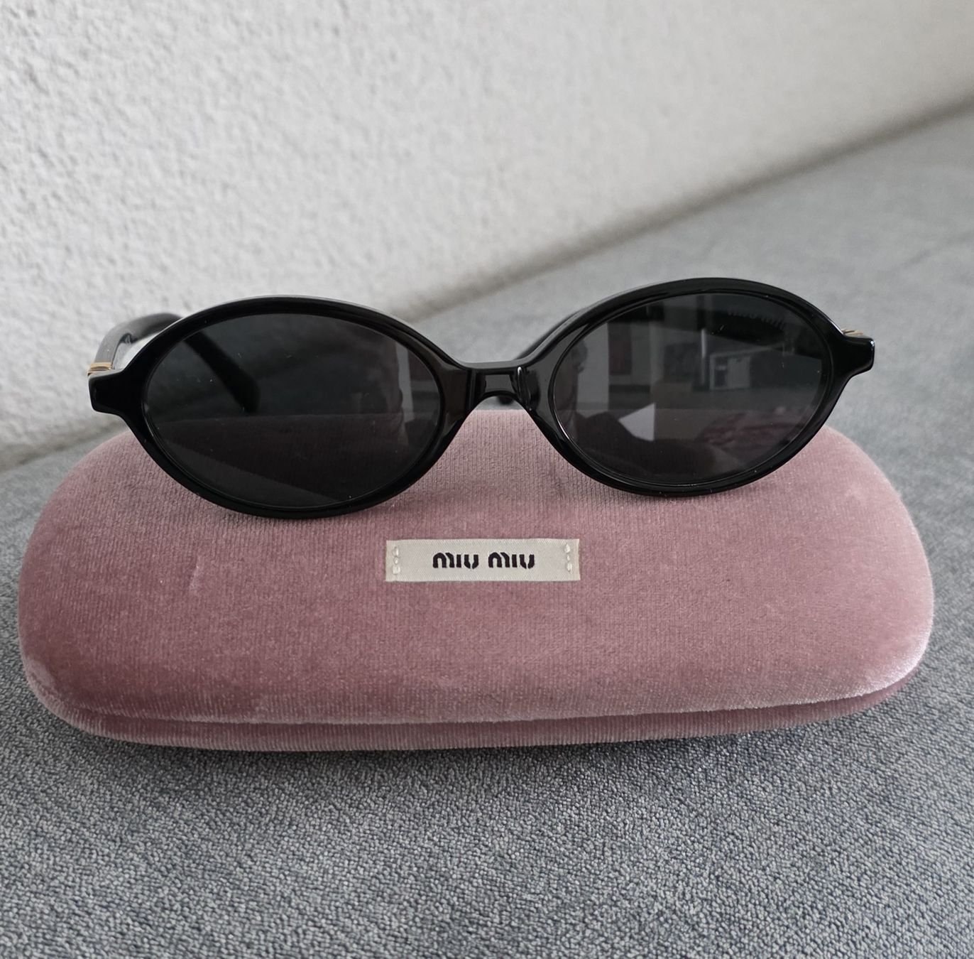 Miu Miu Occhiali & Lenti: Miu Miu Sonnenbrille  – Nuovo (secondo la descrizione) da Rümlang venduto da ilc_vm5p 2