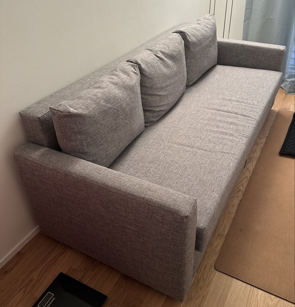 Divani: IKEA FRIHETEN Bettsofa hellgrau - NEU – Nuovo (secondo la descrizione) da Thayngen venduto da marsione
