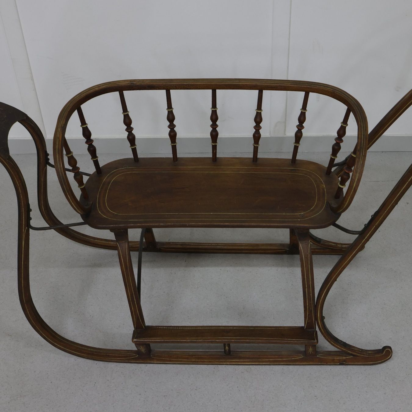 Gravures sur bois: Antiker Stosschlitten – D'occasion à Volketswil par brockipfannenstil 1
