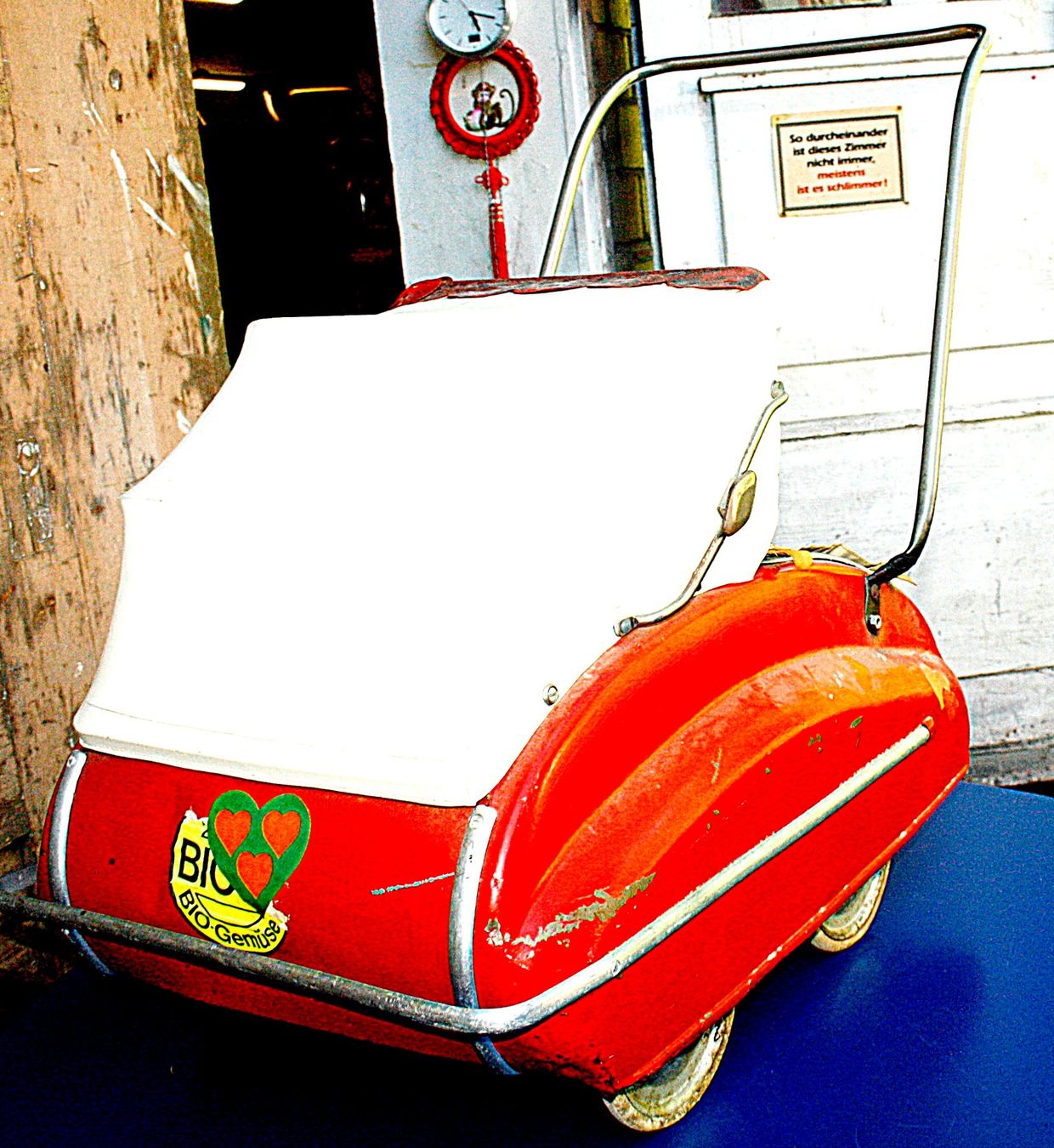 Carrozzine per bambole: Puppenwagen Blech antik – Usato da Baar venduto da 2cvbaar 3