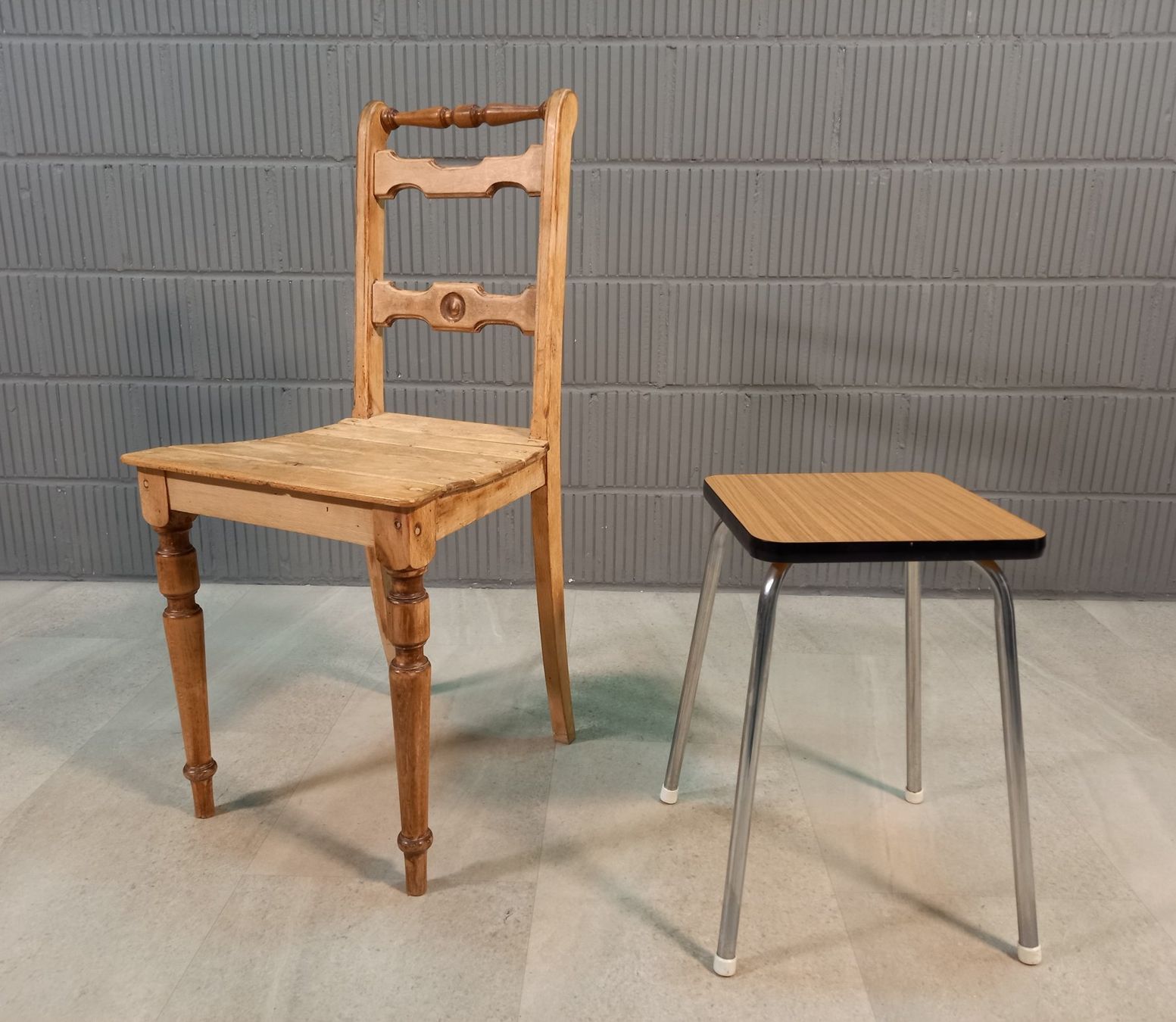 Hocker: Kelco Braun Tabouret, Küchenhocker 1980s Side Kitchen Stool – Gebraucht aus Nottwil von Wondewa-Shop 1