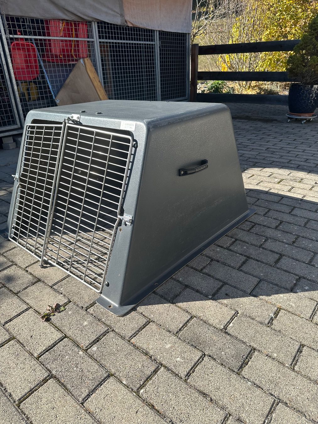 Käfige, Transport & Sicherheit: Caisse auto Cani box – Gebraucht aus Fortunau (Ayent) von yva_895b 6