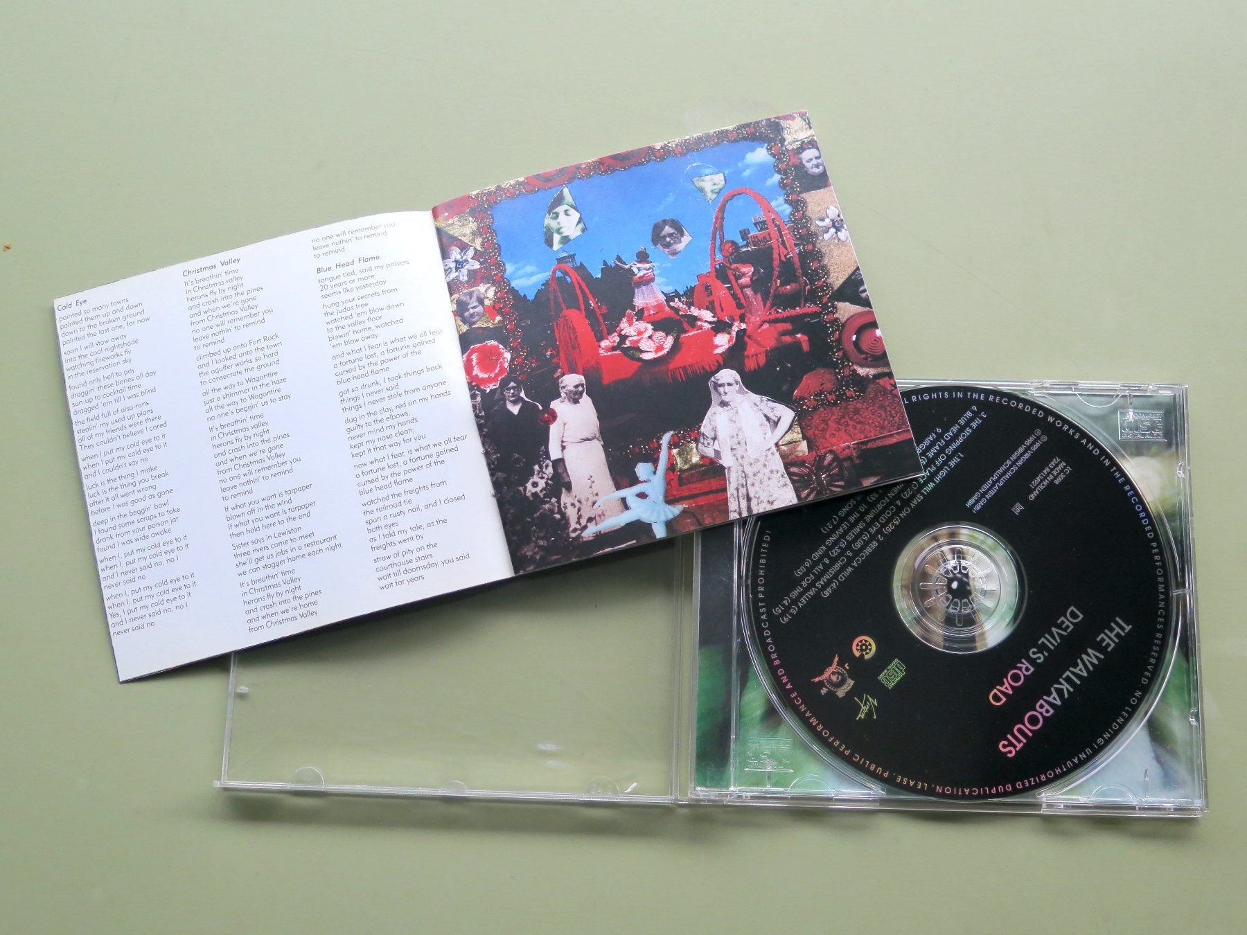 CDs: CD THE WALKABOUTS: Devil's road, 1995 – D'occasion à Bern par Balzamico 2