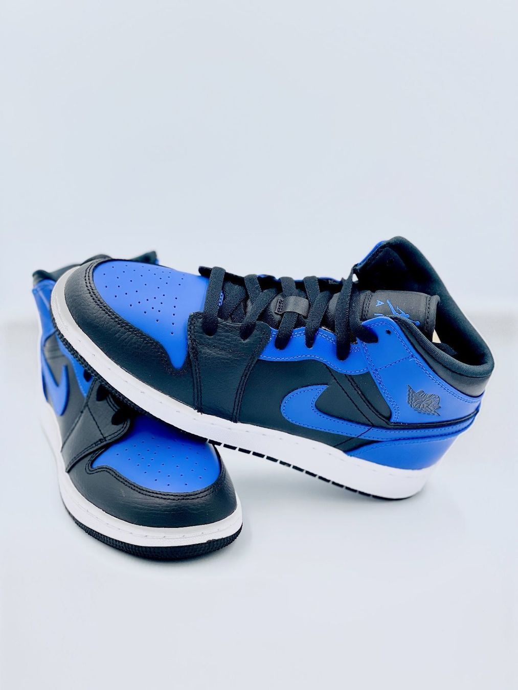 Jordan Scarpe da donna: Nike Air Jordan 1 Mid GS Hyper Royal EU 39 – Nuovo e nell'imballaggio originale da Erlinsbach venduto da sasneakers 1