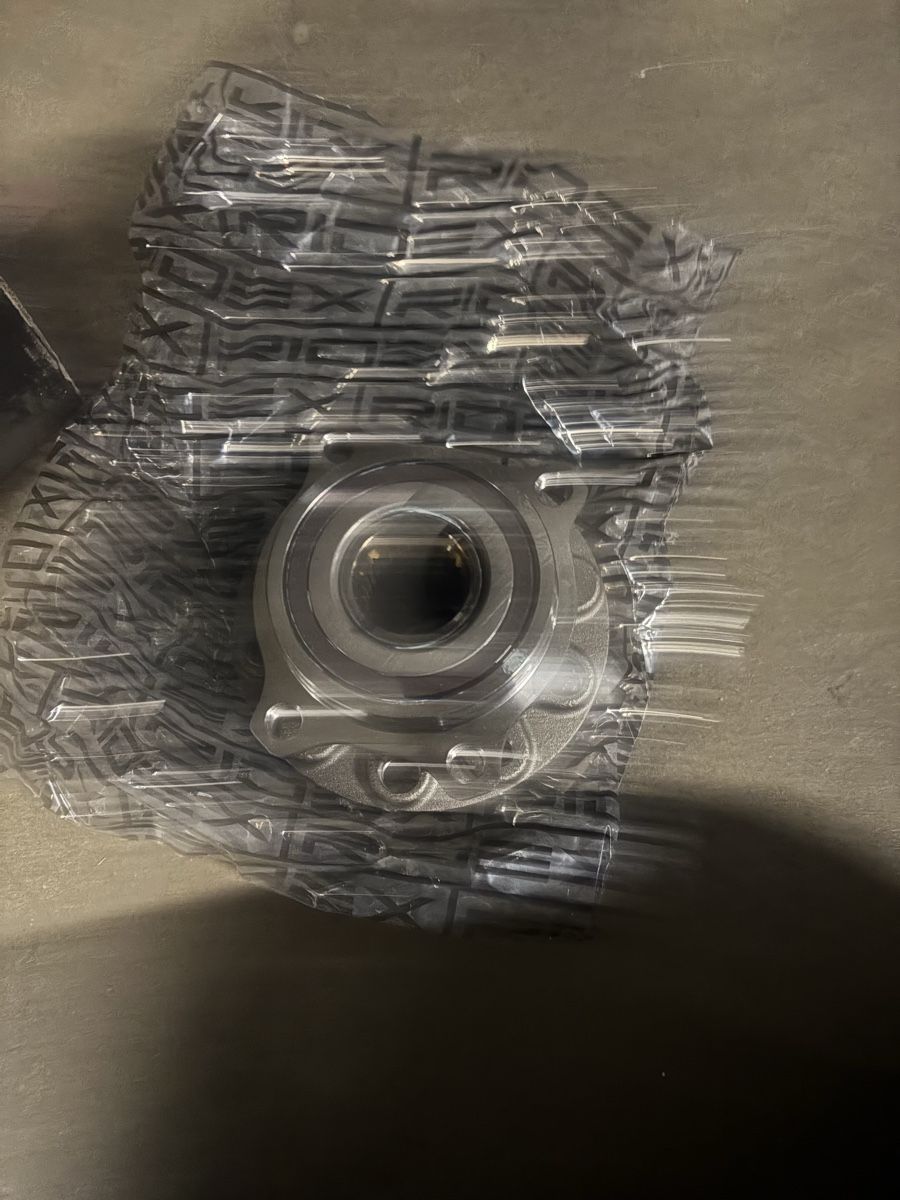 Alfa Romeo Tutti pezzi di ricambio auto: Roulement de roue Alfa Romeo – Nuovo e nell'imballaggio originale da Le Grand-Saconnex venduto da sil_y2pn 1