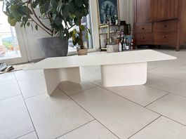 Designer Couchtisch aus Pulverstahl