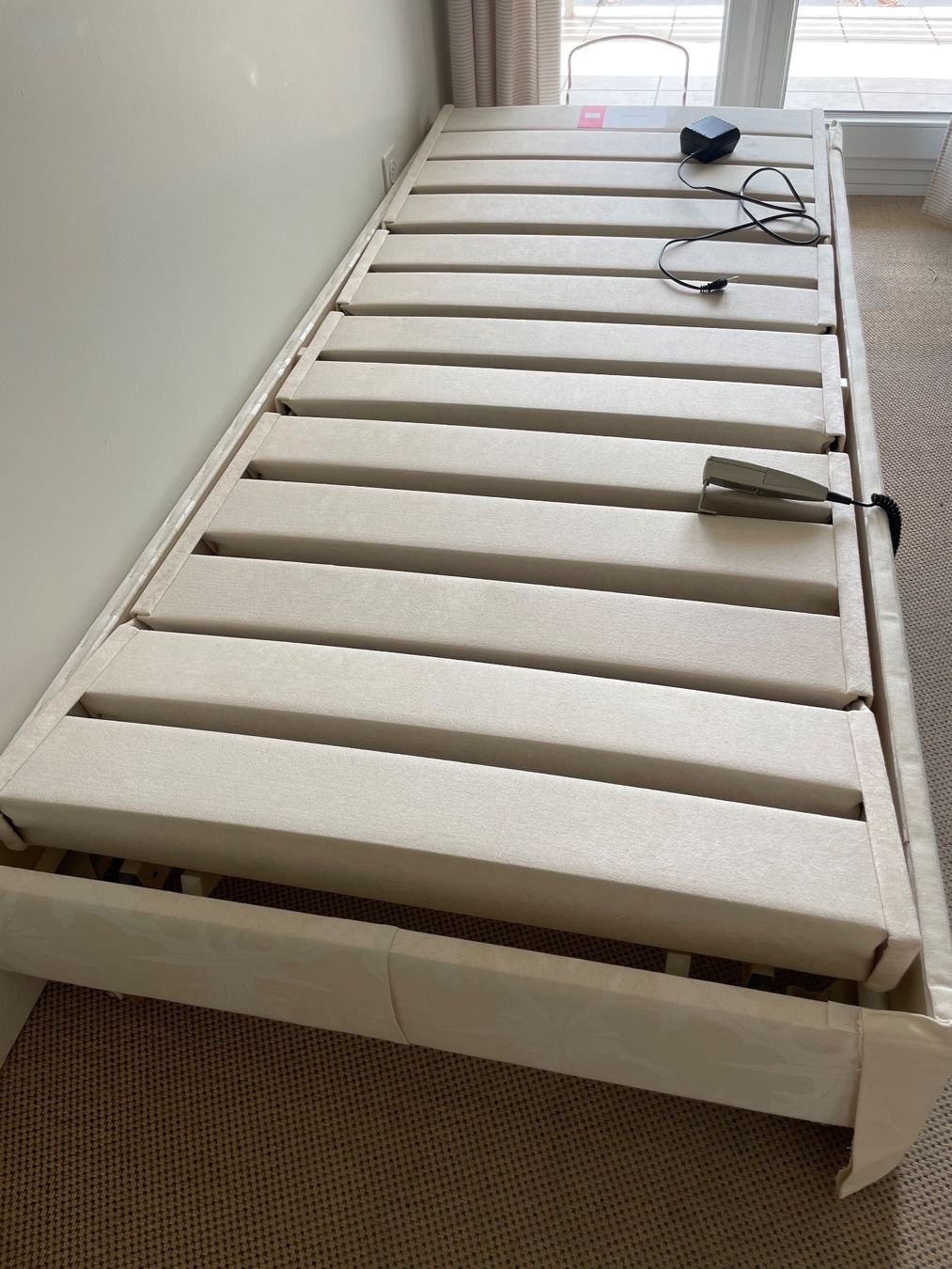Letti: Electric bed Lit Treca Top quality Trecaflex M5 – Usato da Collonge-Bellerive venduto da IFound5 1