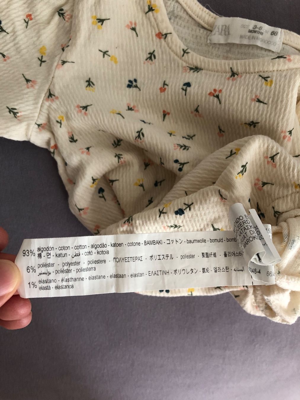 Biancheria intima: Neuer Body Blumenmuster Grösse 68 – Nuovo (secondo la descrizione) da Basel venduto da reb_687c 1
