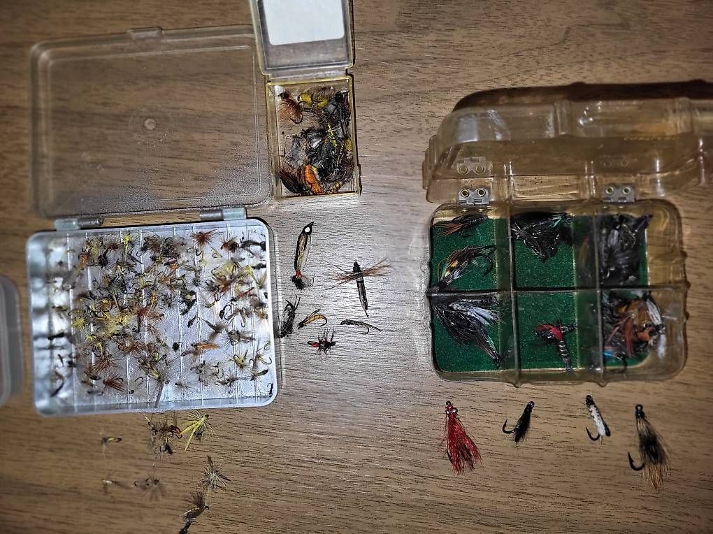 Köder: Fliegenfischen – Gebraucht aus Bolligen von Jsamsung