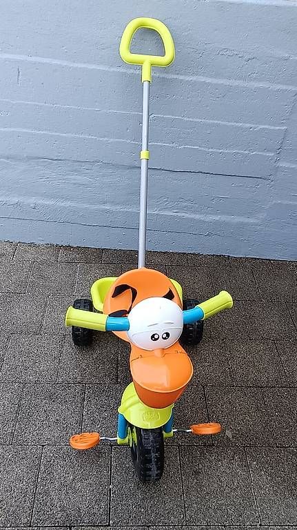 Chicco Veicoli per bambini: Chicco Dreirad "Pelikan" mit Schubstange – Usato da Reinach BL venduto da truecria