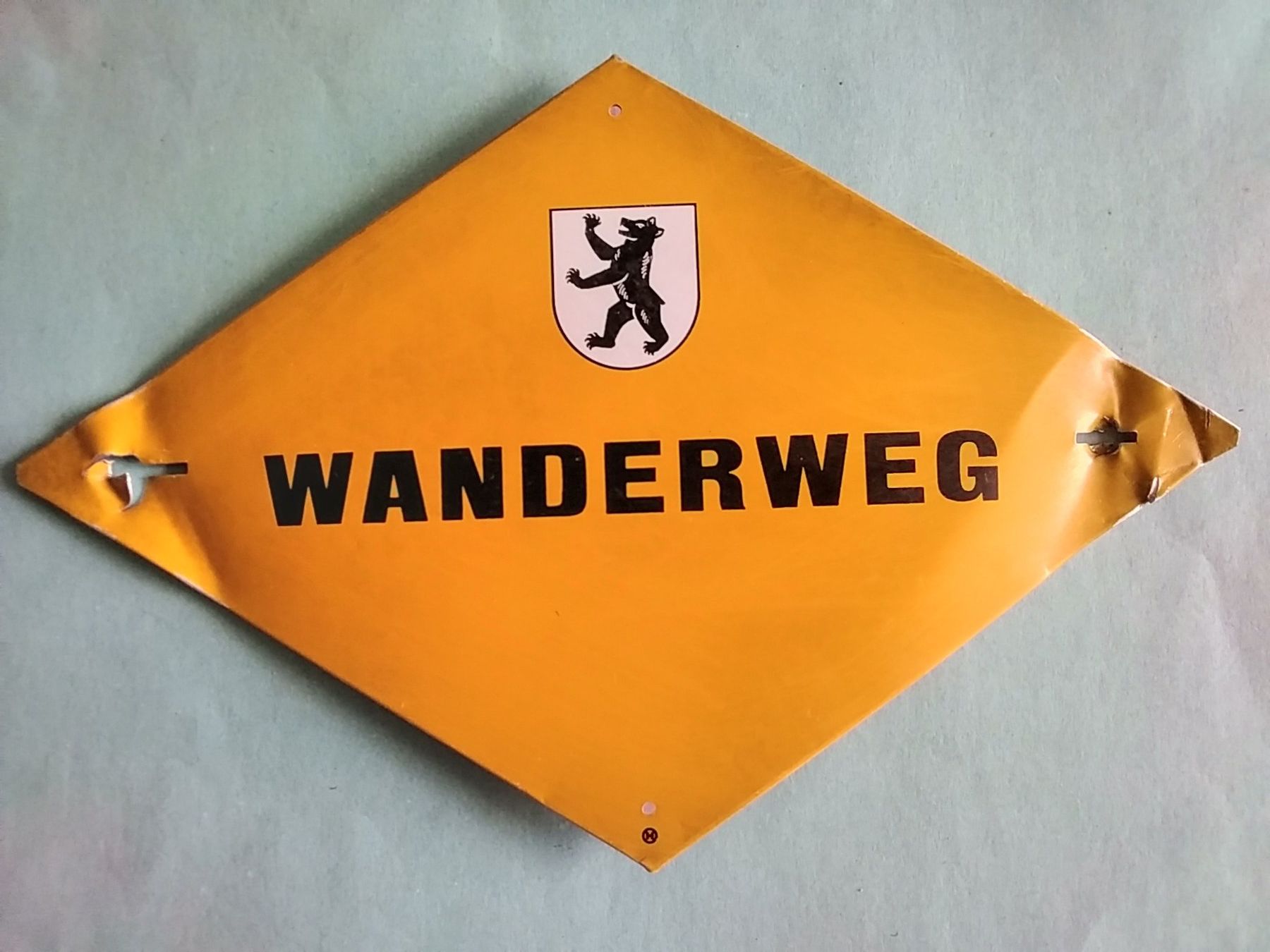 Schilder: Blechschild WANDERWEG APPENZELL-INNERRHODEN – Gebraucht aus Appenzell von lama19