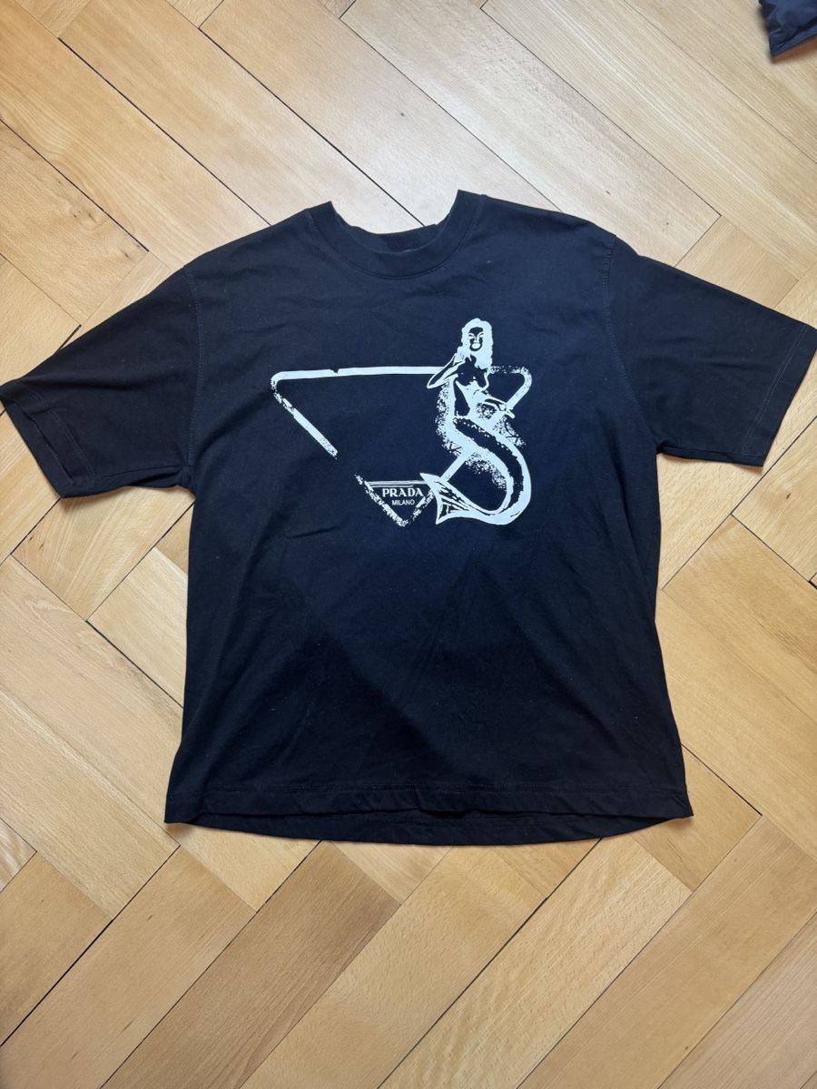 Prada T-Shirts: Prada T-Shirt – Gebraucht aus Bern von Mancini