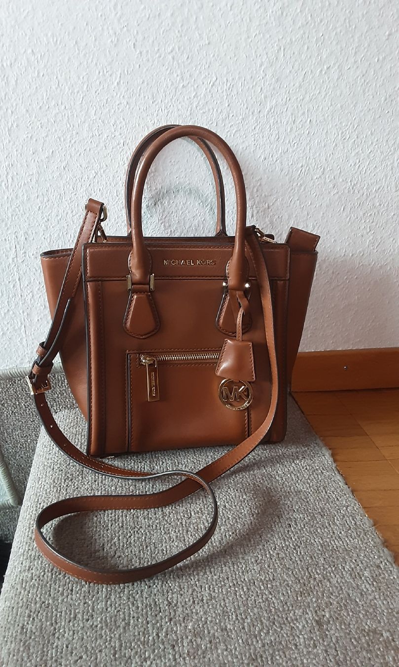 Michael Kors Taschen für Damen: Michael Kors Handbag – Gebraucht aus Wetzikon ZH von Balloonartist