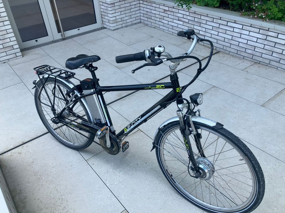 Vélo Électrique Formula ECURSOR MAN - VTT Hardtail 28" Alu 51cm - 250W, 25km/h, 60km D'Autonomie