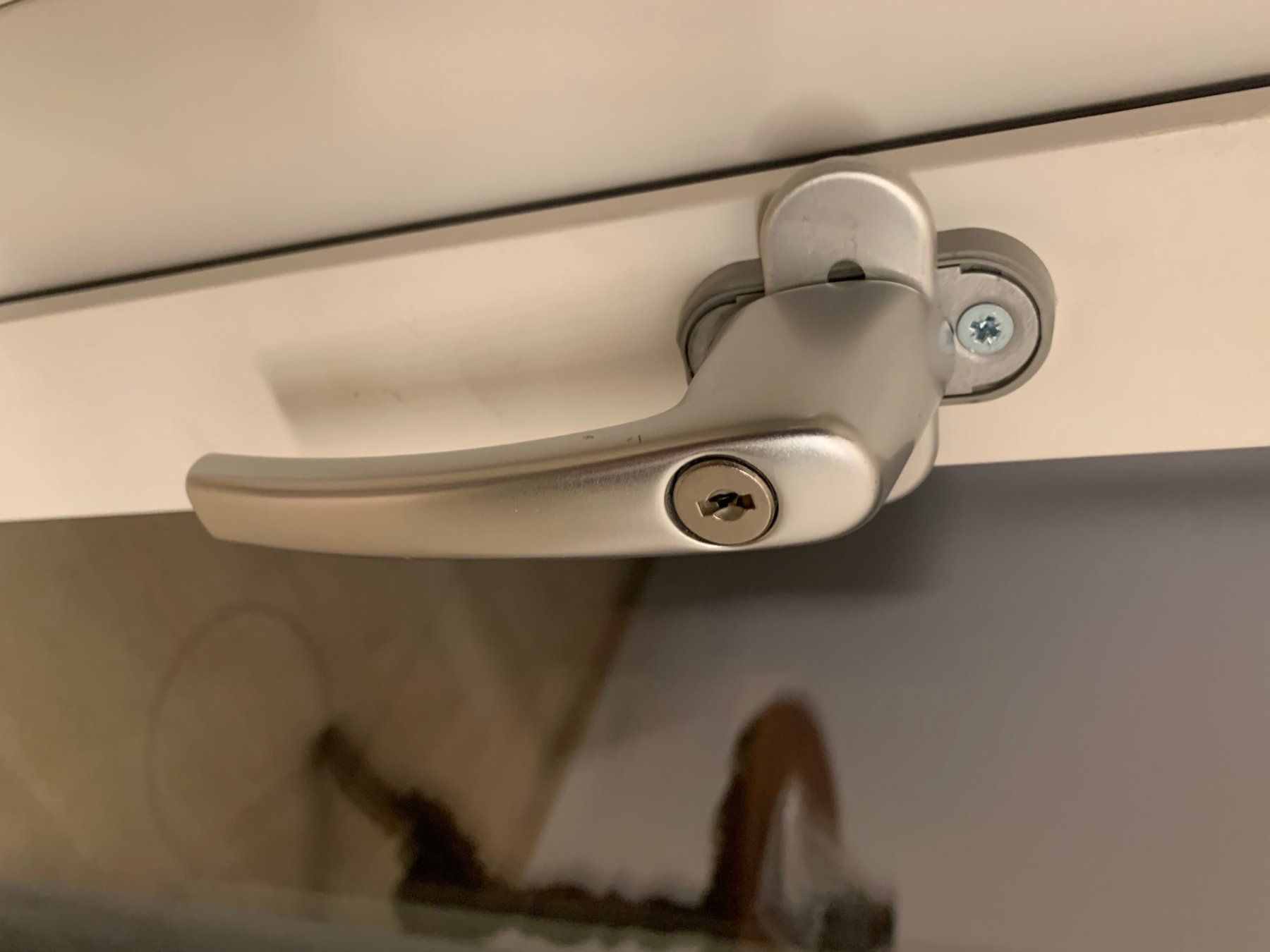 Fenster: Neue Fenstergriffe Ohne Schlüssel – Neu (gemäss Beschreibung) aus Unterengstringen von hausraus 1