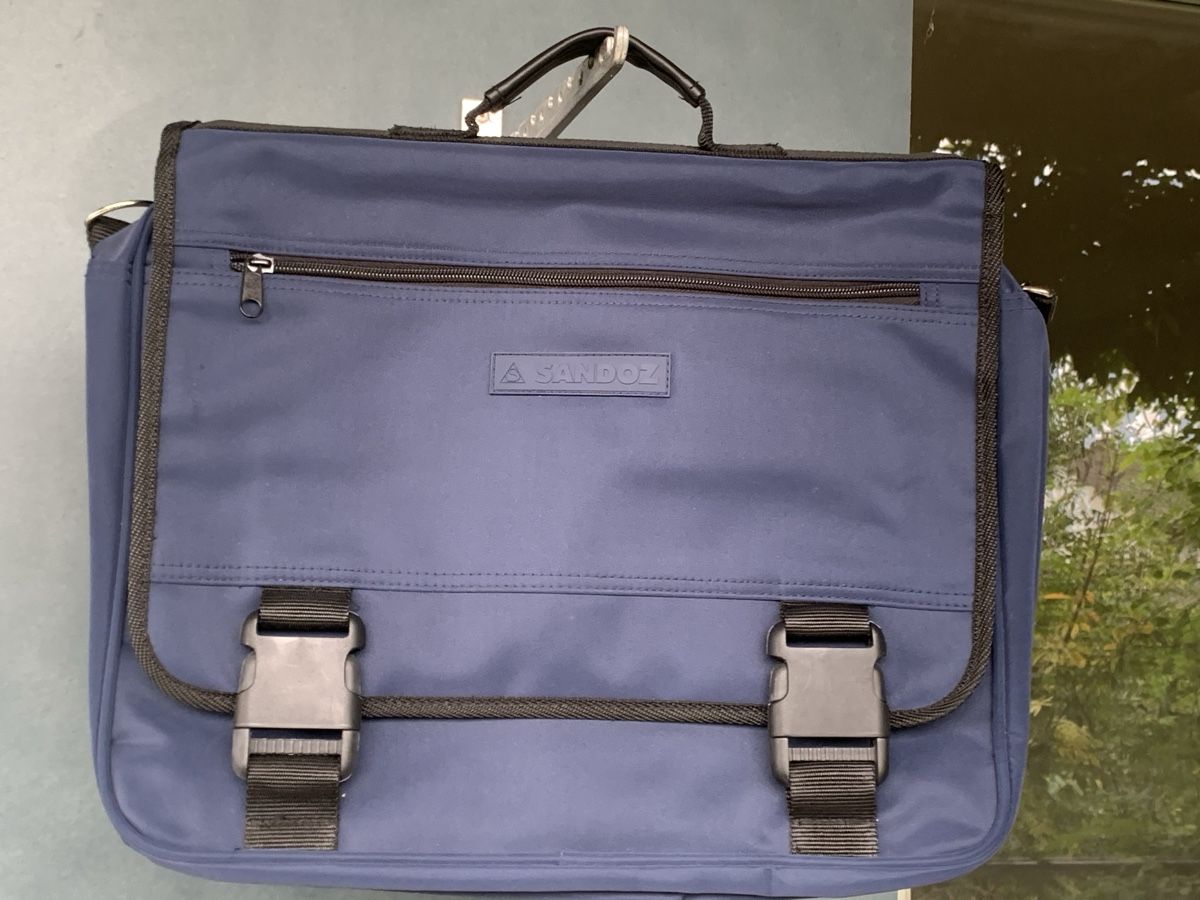 Valises & Sacs: Aktentasche NEU – Neuf (Voir description) à Uster par Flummi