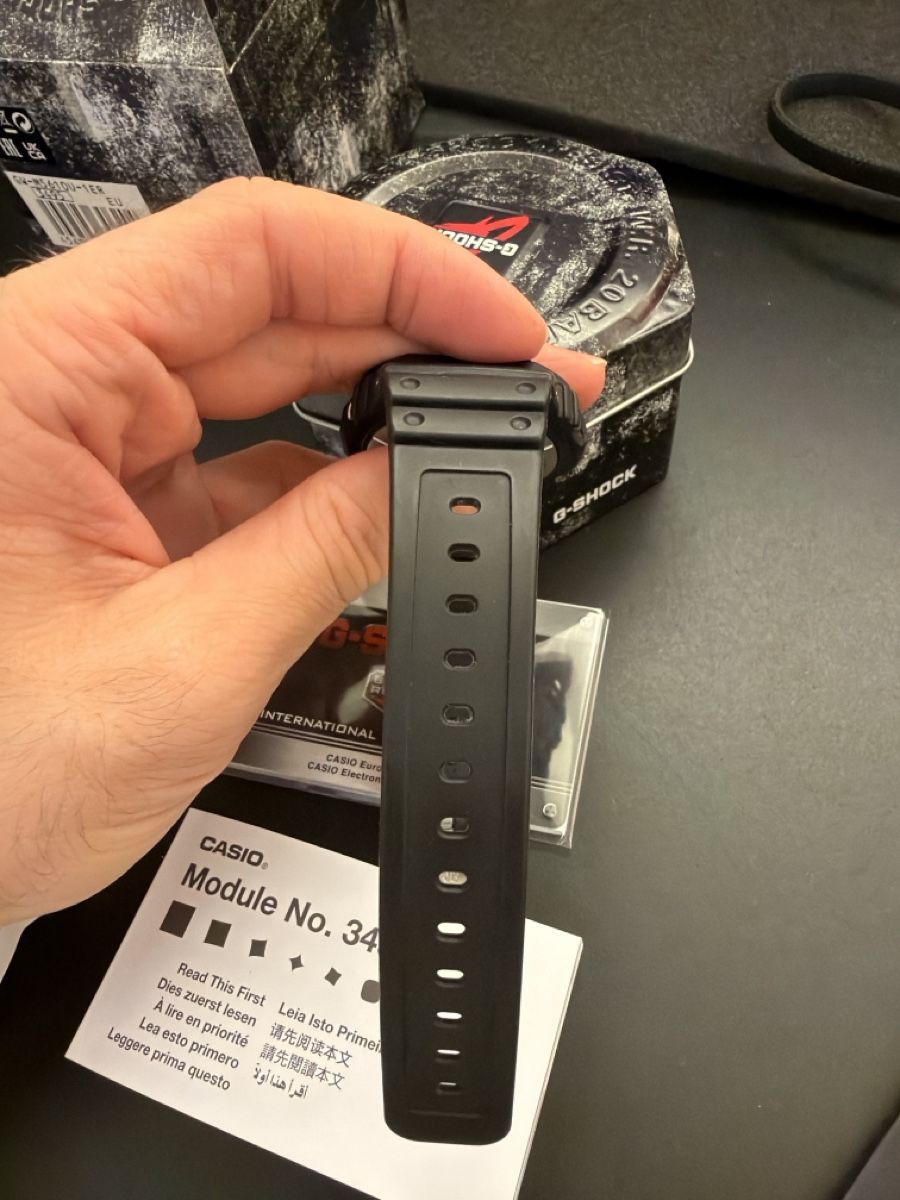 Casio Uhren: Casio G-Shock Watch GW-M5610U Solar Multiband 6 New – Gebraucht aus Buchrain von max_qfs5 4