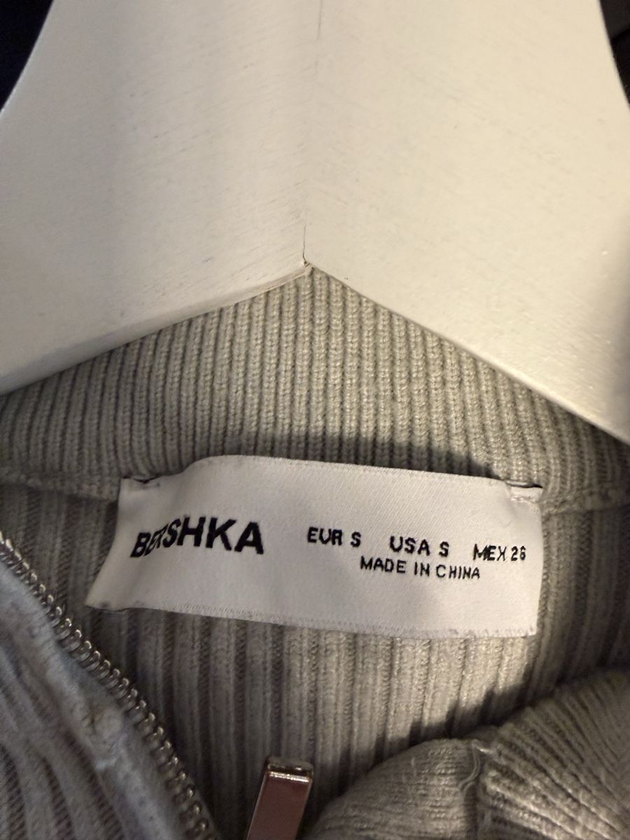 Bershka Lotti di vestiti: Kleider Paket Damen – Usato da Liestal venduto da pit_m6pq 5