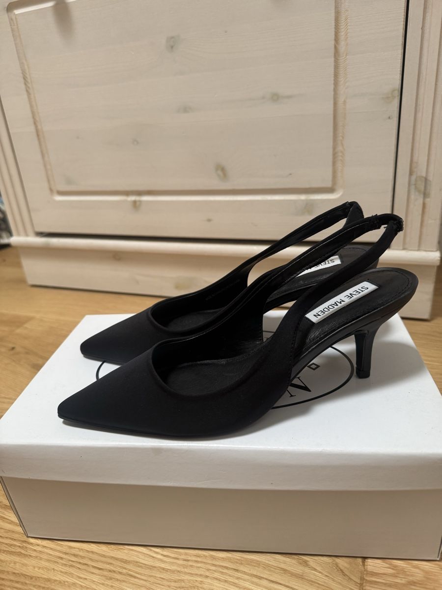 Steve Madden Scarpe da donna: NEW Steve Madden Slingback Pumps 38 Size  – Nuovo e nell'imballaggio originale da Neuchatel venduto da Mia_G