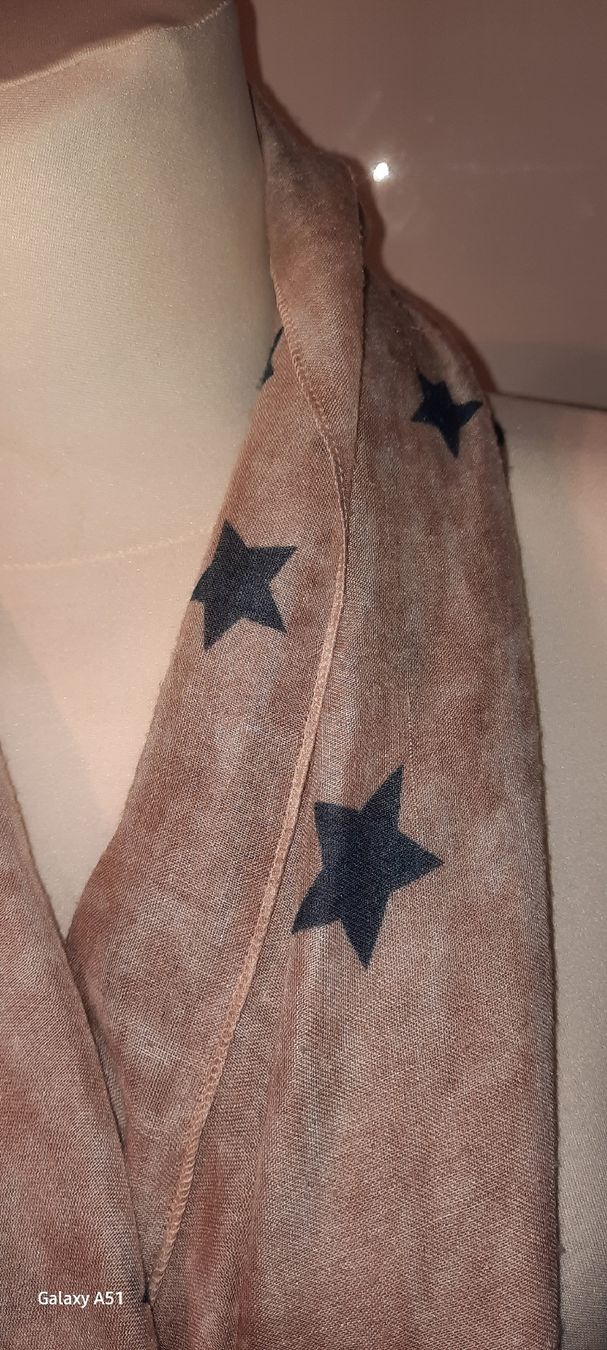 Foulard & Sciarpe: ***FOULARD/SCHAL*** rosa mit Sternen – Usato da Wädenswil venduto da H2H_Secondhandshop 2