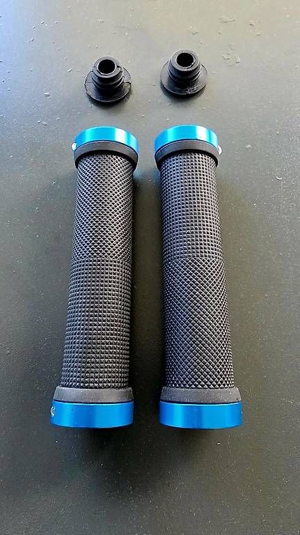 Pièces détachées: Fahrrad/MTB Lenker Griffe – D'occasion à Olten par jean.f 1