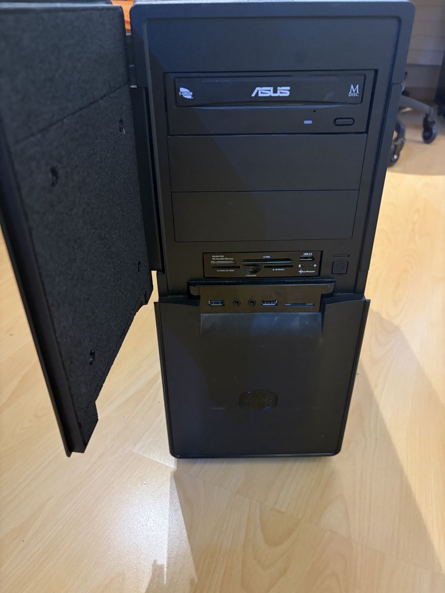 Intel PC: PC Gehäuse mit Gigabyte Mainboard Intel i7-2600 – Difettoso da Muttenz venduto da det_z699 2