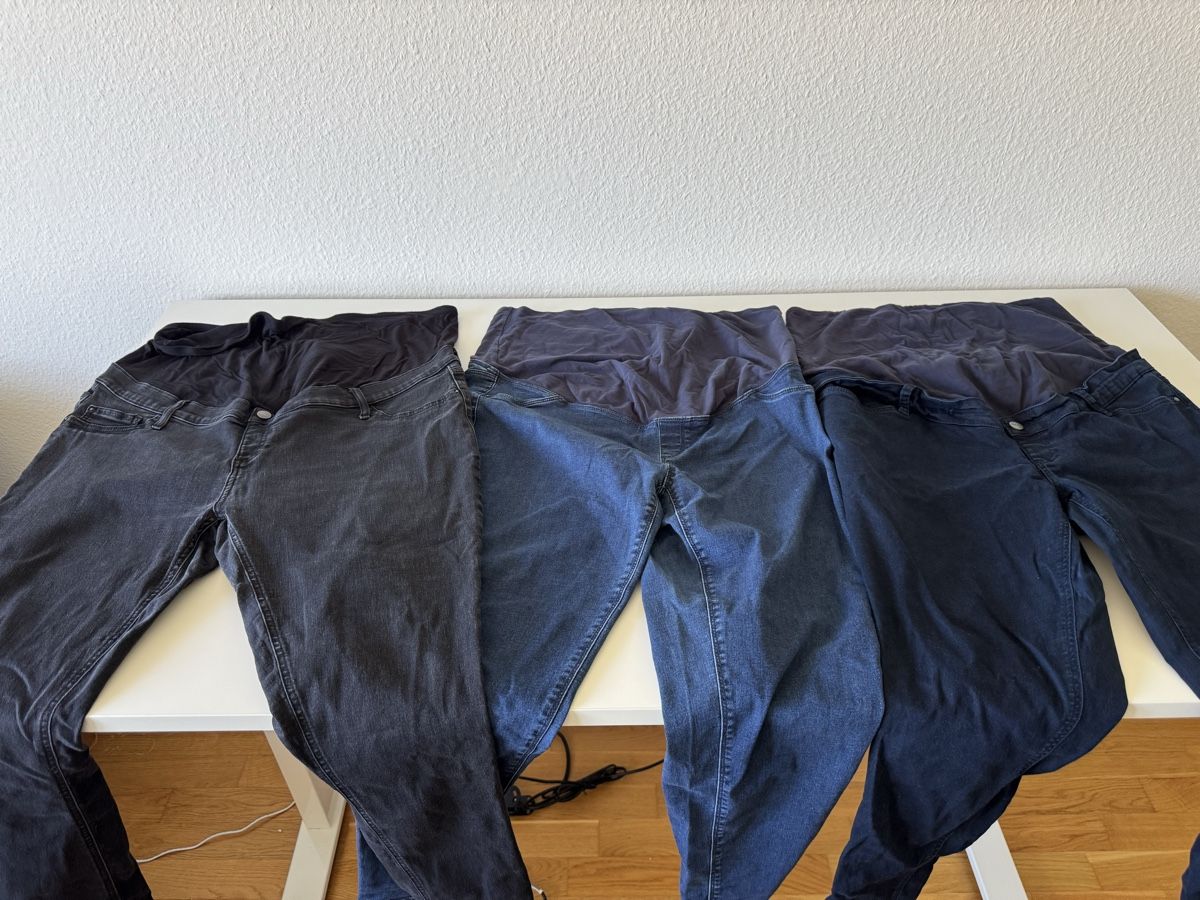 C&A Kleiderpakete: 3 x Maternity Jeans Size 46 – Gebraucht aus Winterthur von zllop