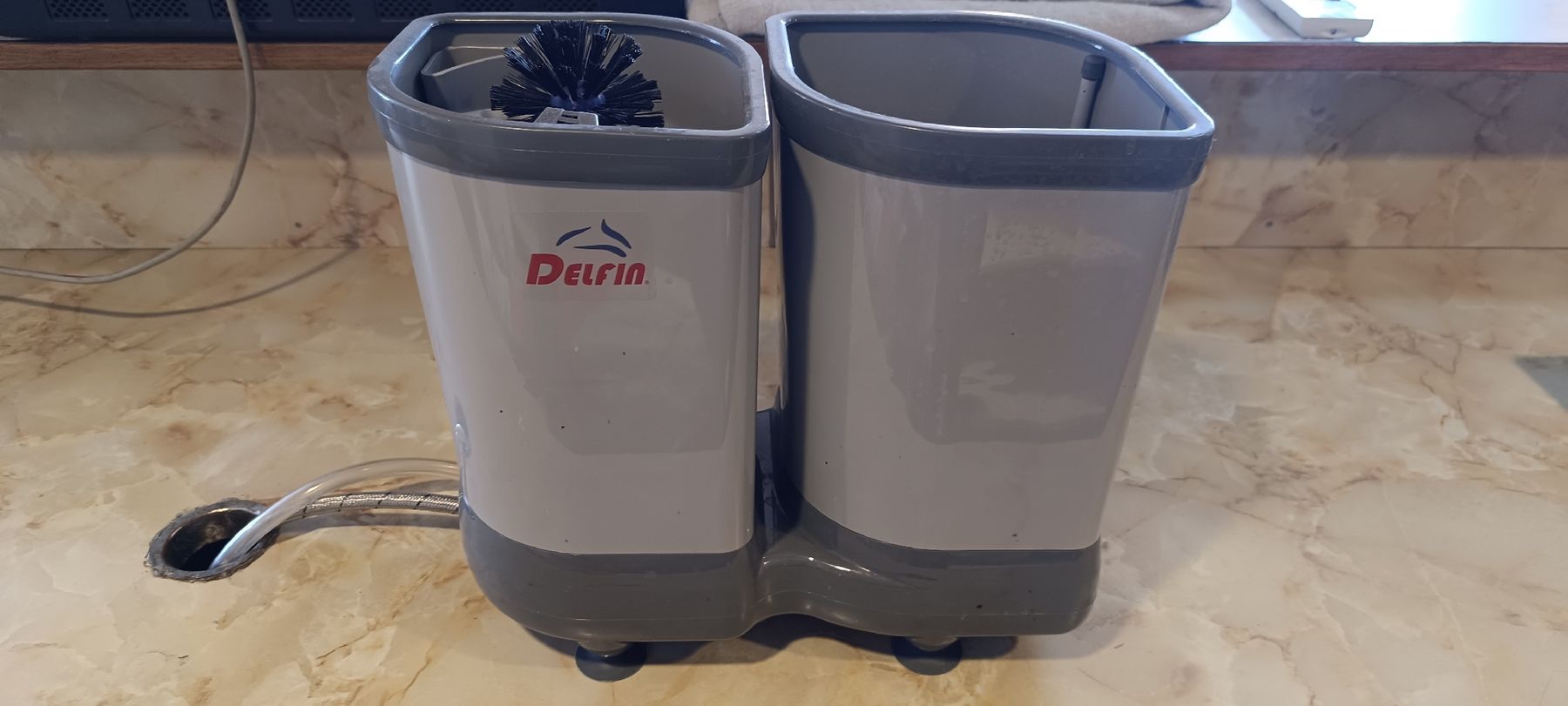 Küchengeräte: Gläserreiniger Gastro mit Wasseranschluss – Gebraucht aus Kienberg von Shoppingdinge