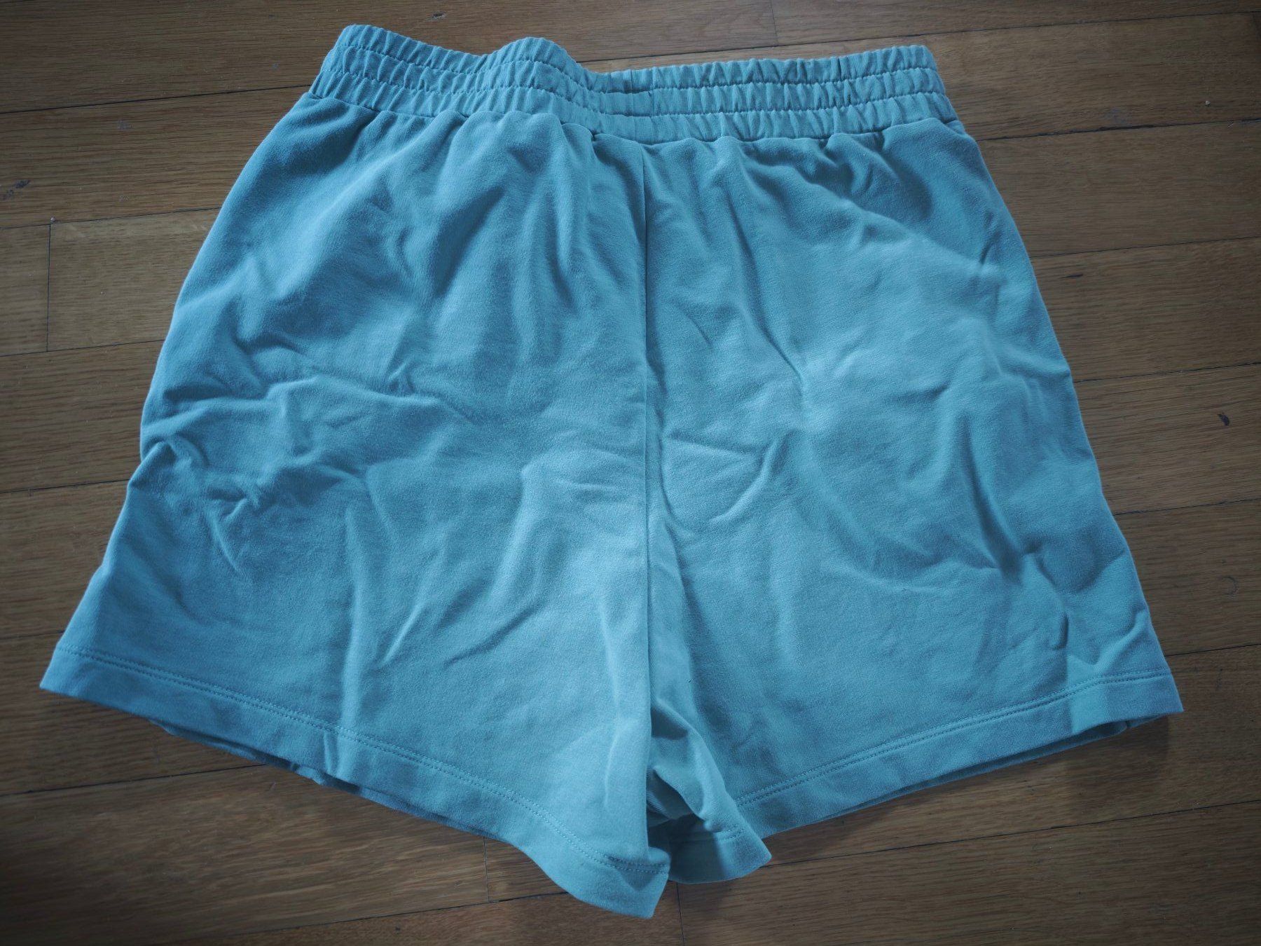Converse Hosen: Converse Shorts – Gebraucht aus Bonstetten von lin_fy7n 2