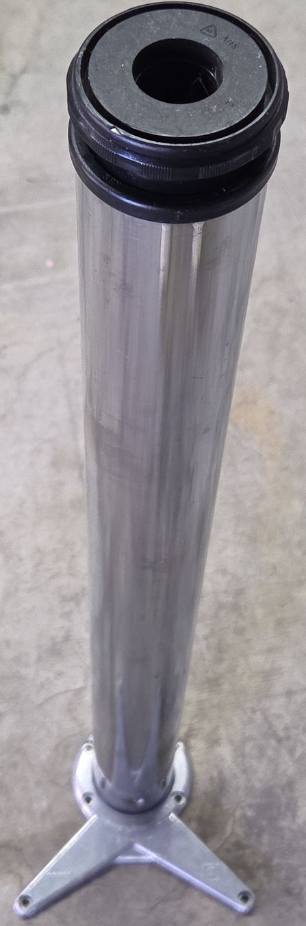 Altri mobili: 4x Robuste Tischbeine 70cm – Usato da Bennau venduto da Wasabi99