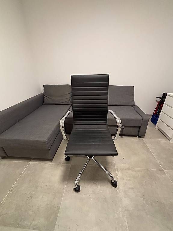 Sedie a rotelle: Sedia da ufficio ergonomica nera – Usato da Massagno venduto da mbe_vc67